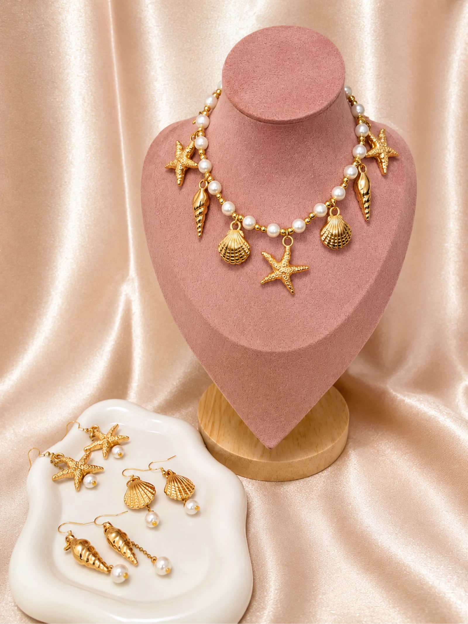 Conjunto de bijuterias douradas estilo marinho – photo 2